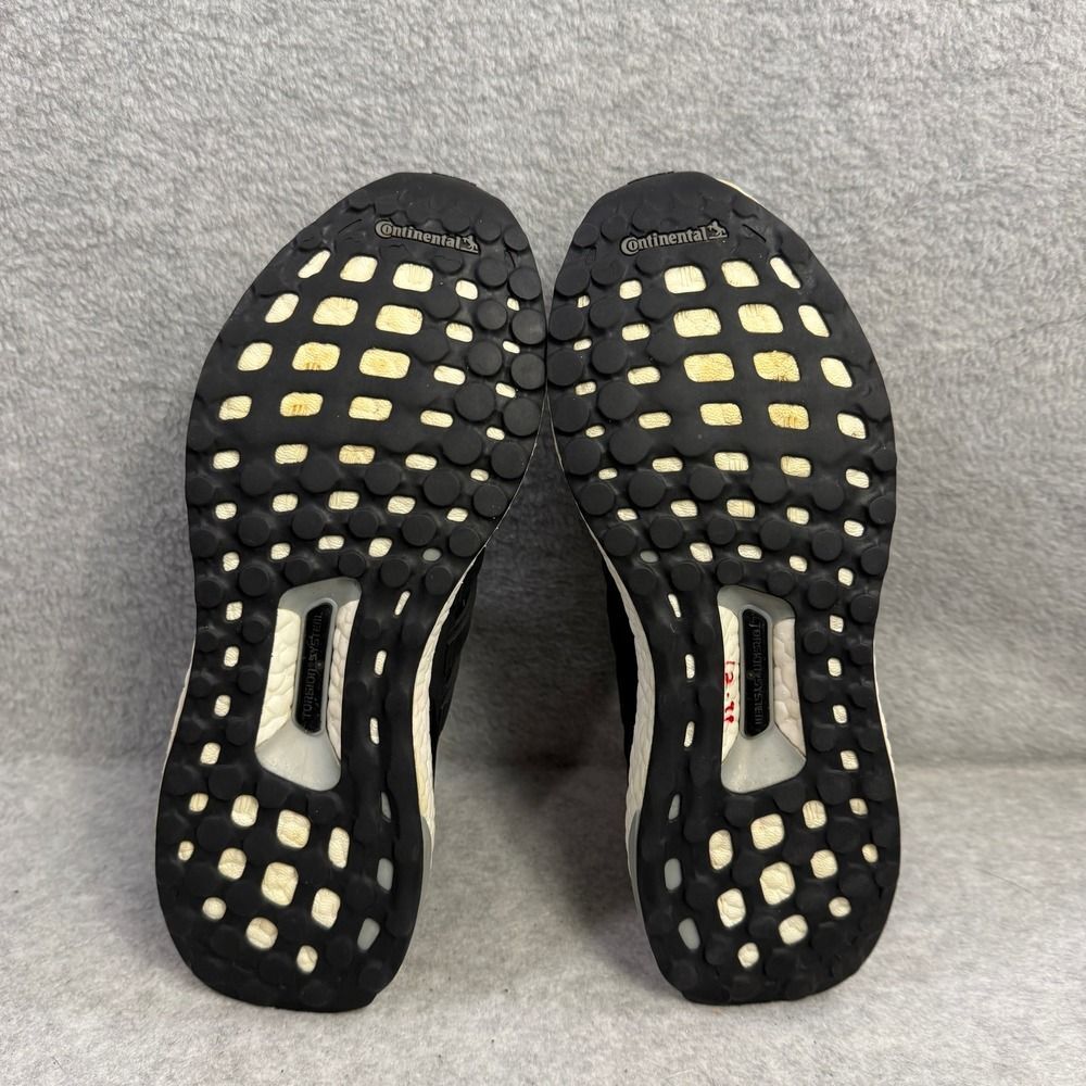 Adidas Ultraboost 4.0 DNA Womens Shoes Size 7 Black White Running Sneaker FY9318 - Picture 8 of 10